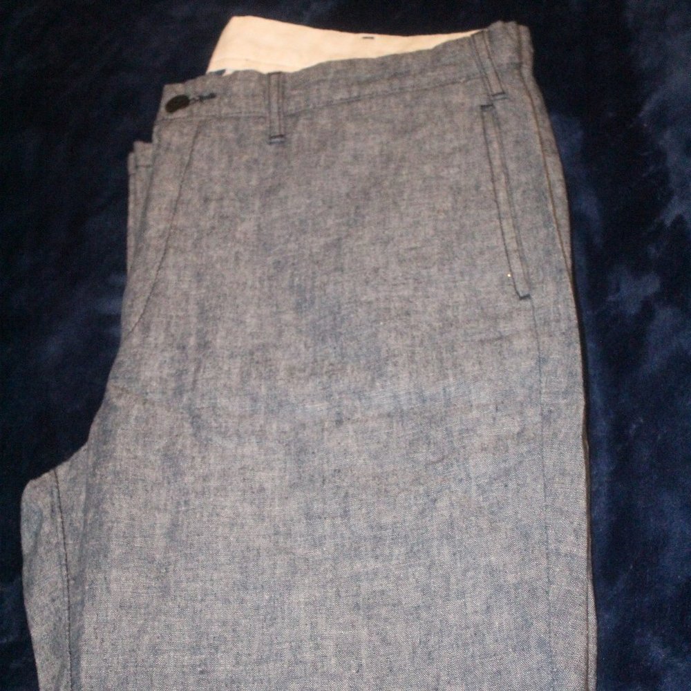 Levi  Pants